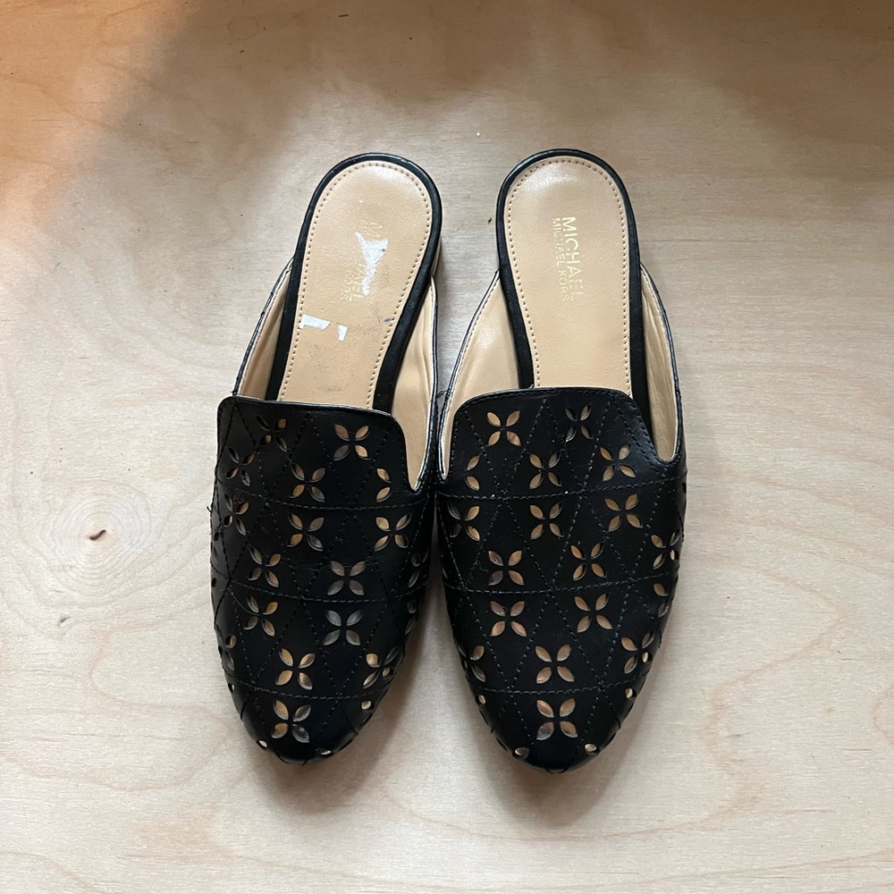⚡️MOVING SALE ⚡️ Michael Kors mules ⚡️MOVING SALE ⚡️